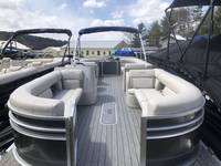 2020 Harris Crusier 240