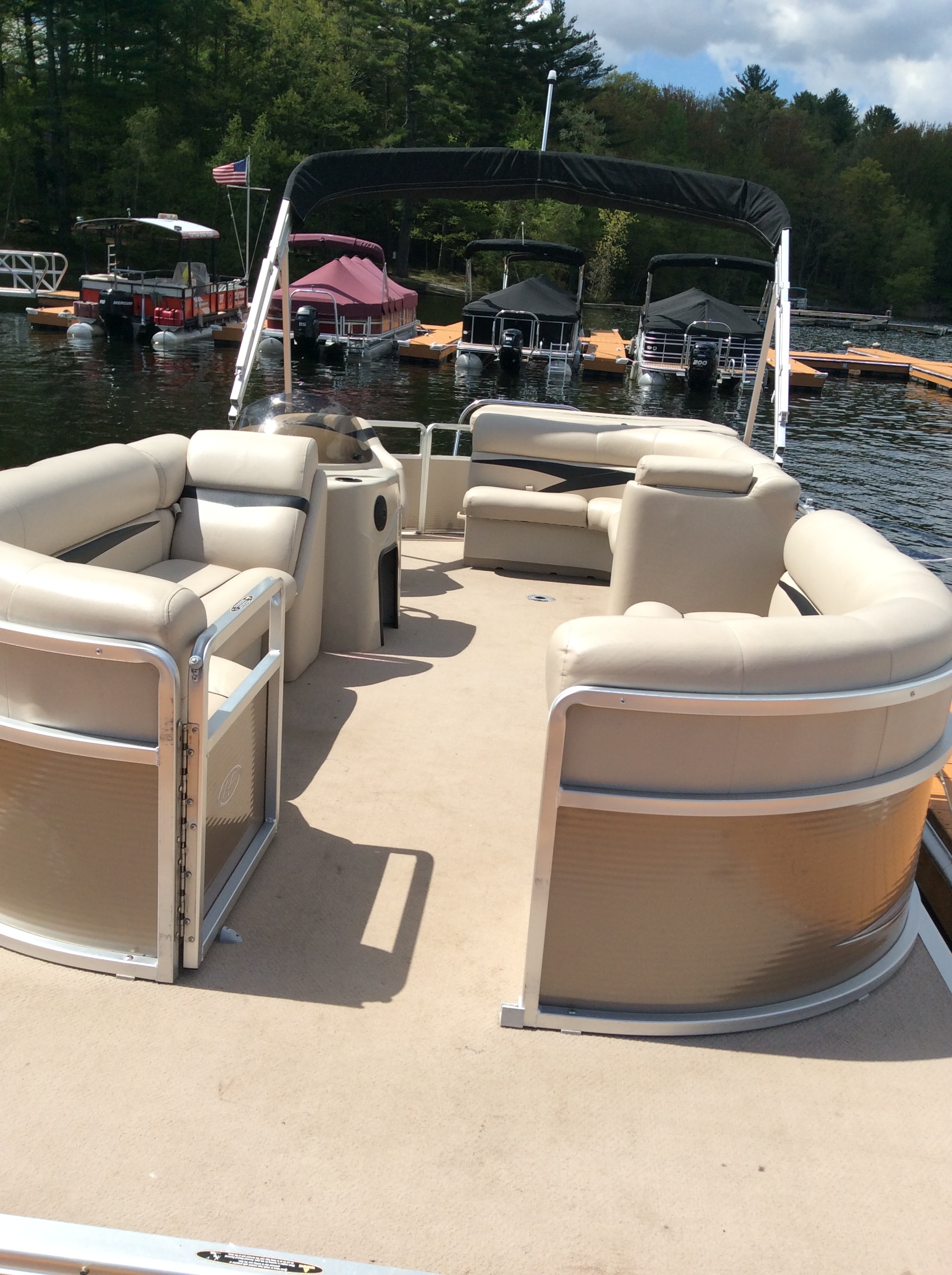 Pontoon Rental Lake Wallenpaupack 1st Klas Marina Tafton Pennsylvania